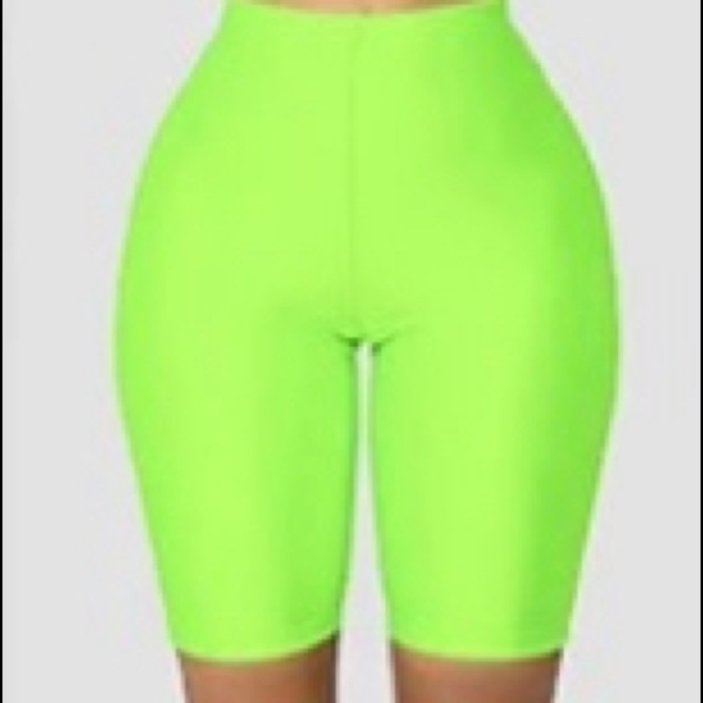 High Rise Biker Shorts - Picture 3 of 8